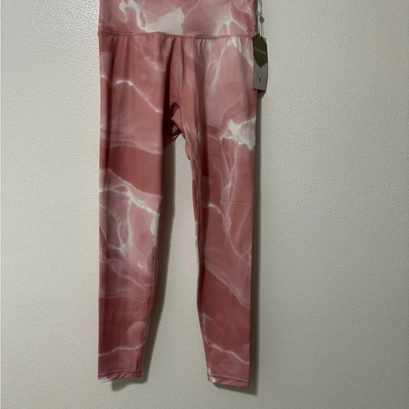 NWT Buffbunny rose quartz leggings size medium - Picture 2 of 4